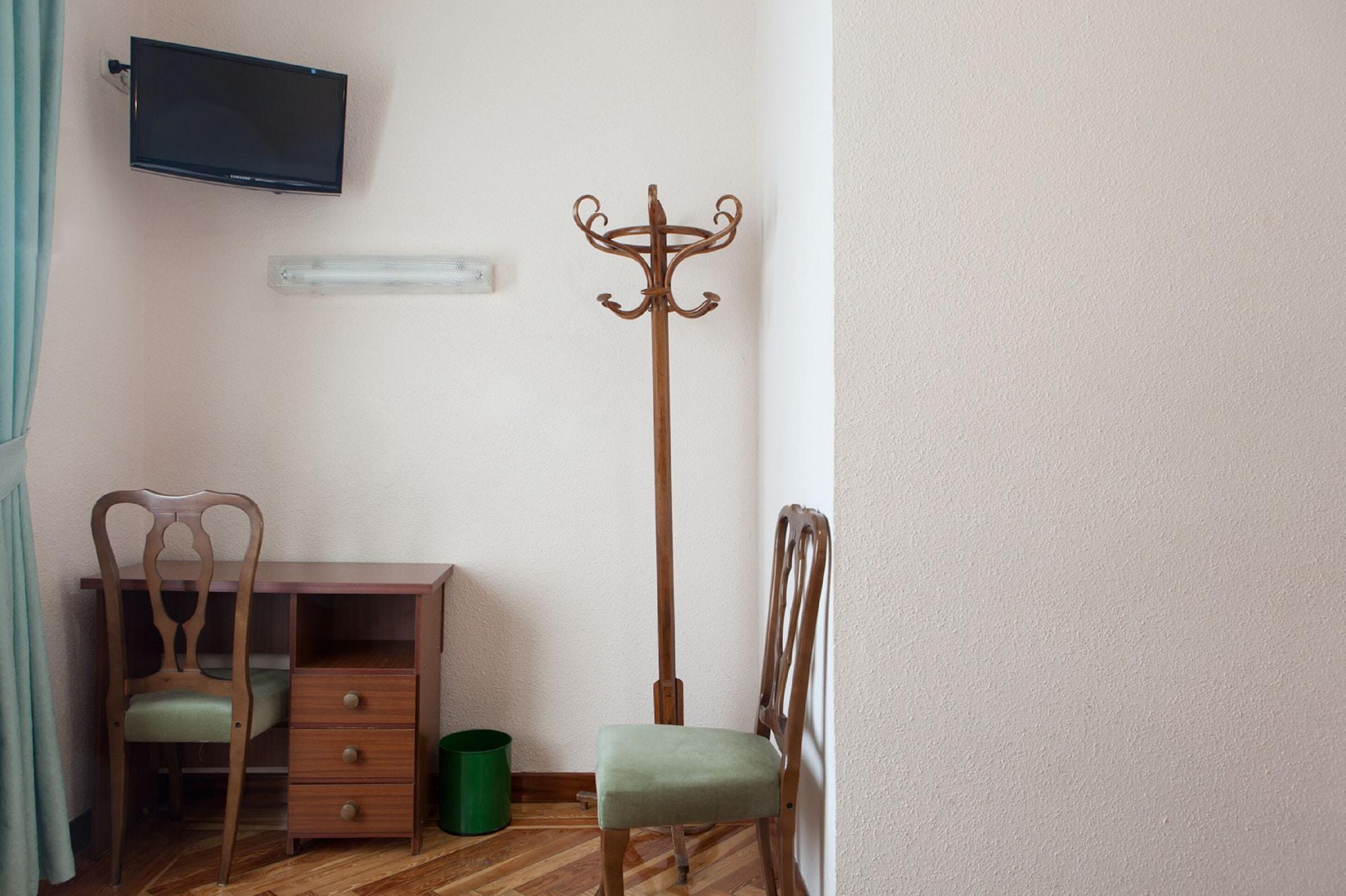 Hostal Zamora Madrid Exterior photo