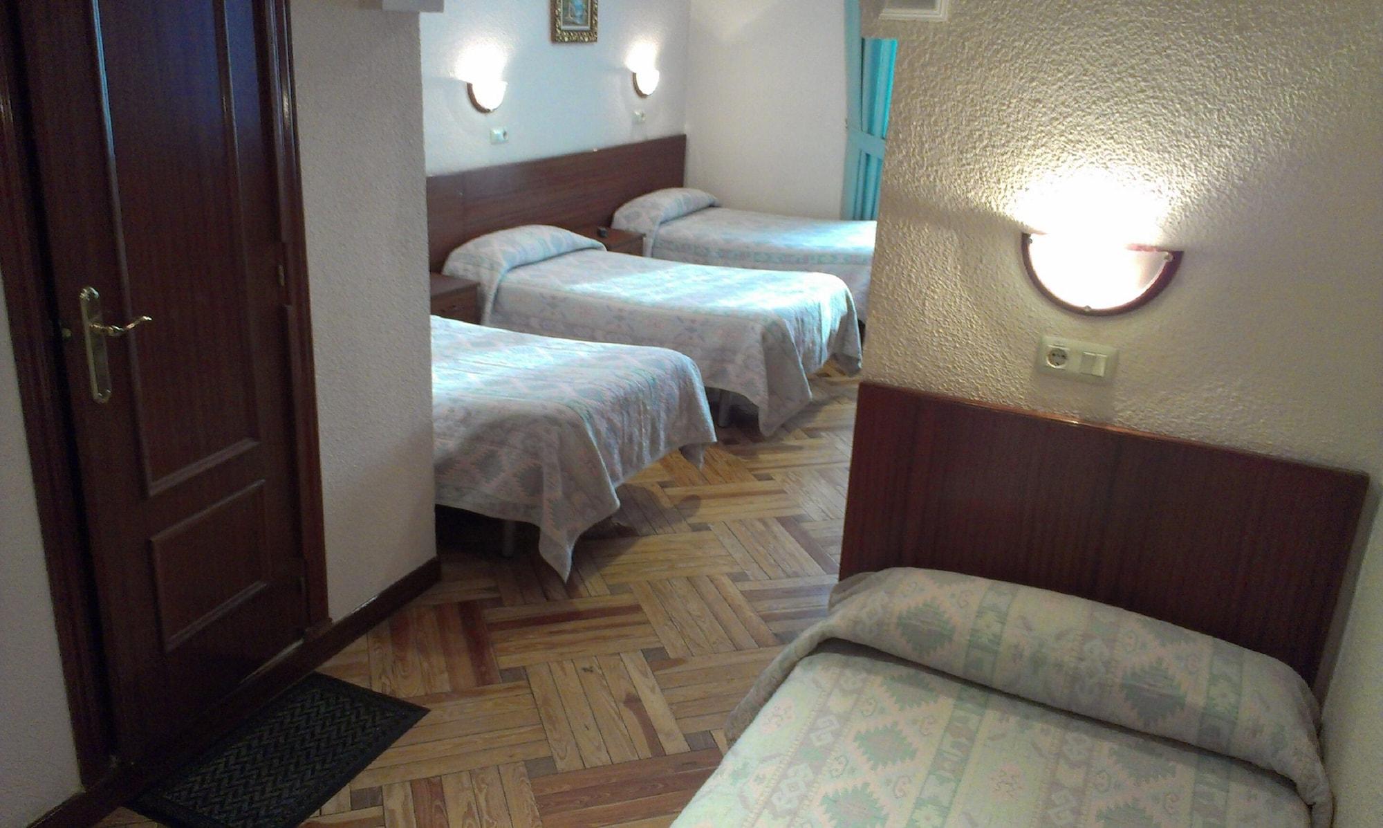 Hostal Zamora Madrid Exterior photo