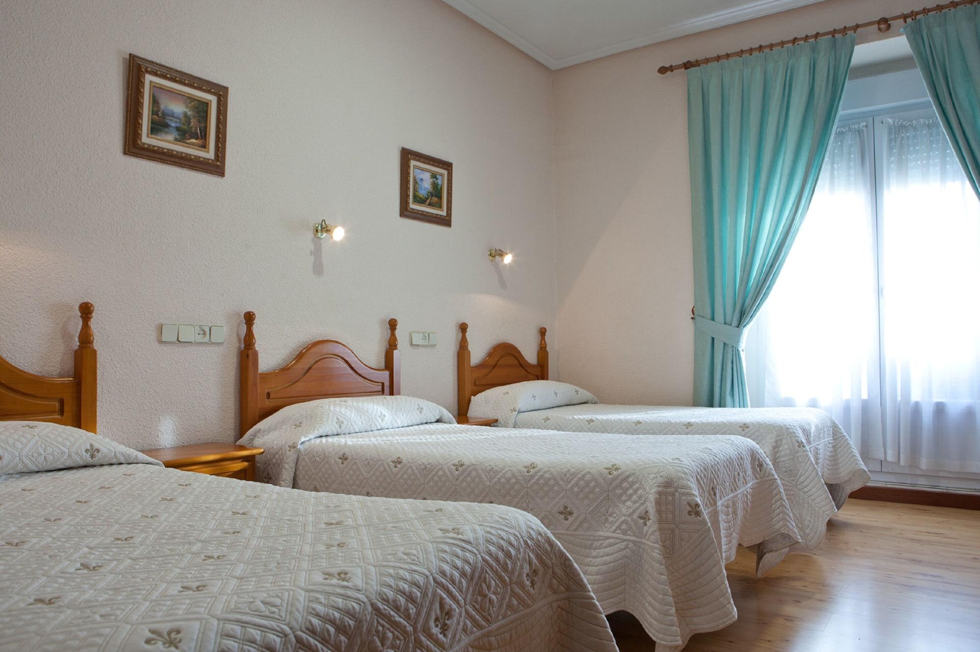 Hostal Zamora Madrid Exterior photo
